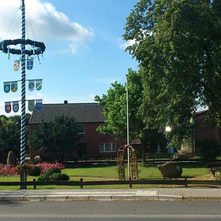 Hotel Am Rosenplatz,24 Stunden Check In, Kostenfreie Parkplaetze Brechtorf Bagian luar foto